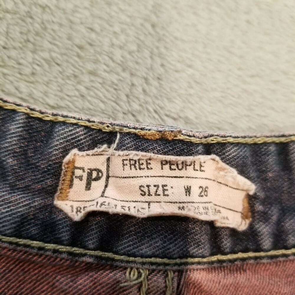 Free People Womens Distressed Destroyed Denim Jean Short Size W 26 Pink 5-Pocket - Picture 2 of 8